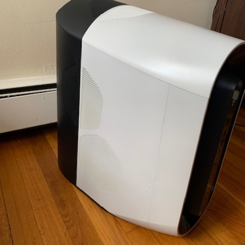 Alienware PC - Picture 2 of 4